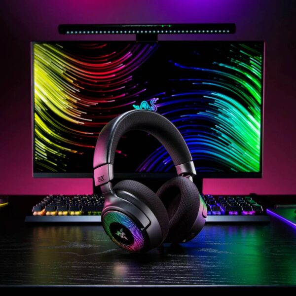 Audifonos Razer Kraken V4 THX TriForce Titanium Chroma RGB - Imagen 5