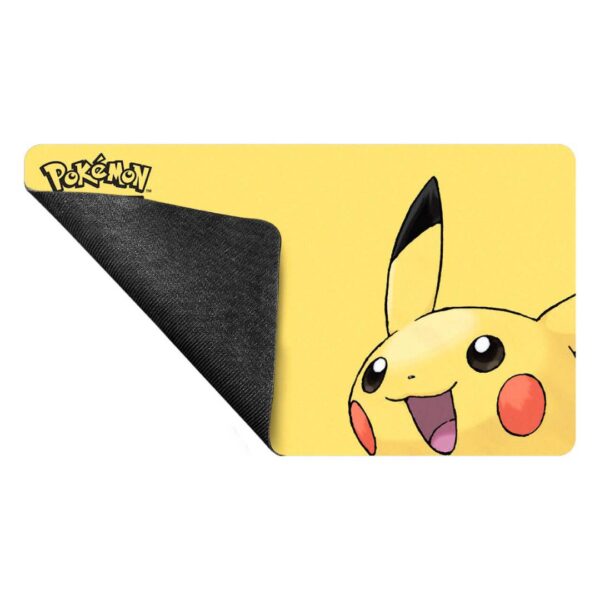 Playmat Ultra PRO Pokemon: Pikachu 2025 62x34cm - Imagen 2